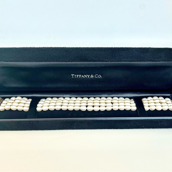 Tiffany & Co Ziegfeld Pearl Four Row Bracelet - Picture 2 of 2
